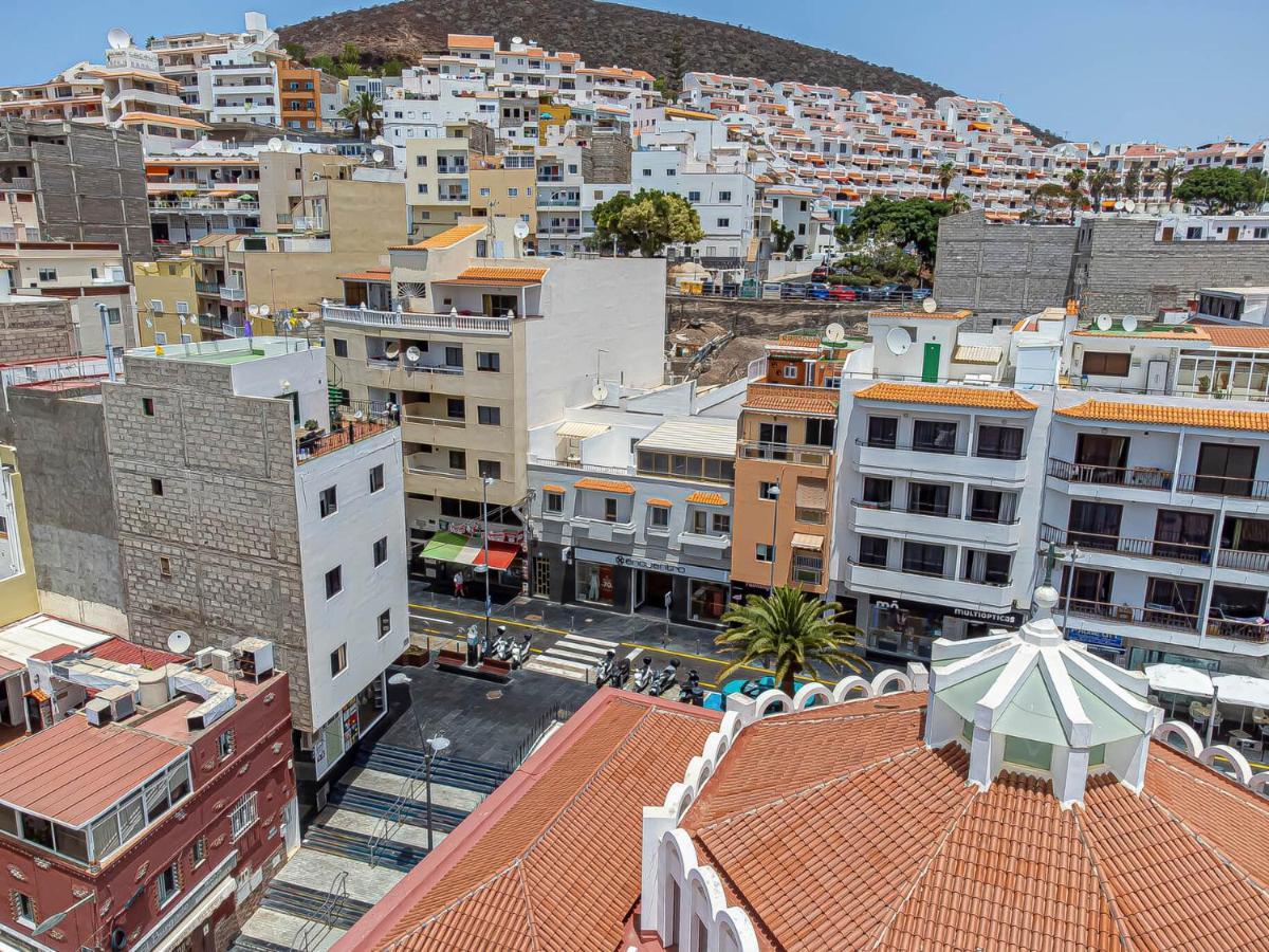 أرونا Apartamentos En El Centro De Los Cristianos المظهر الخارجي الصورة