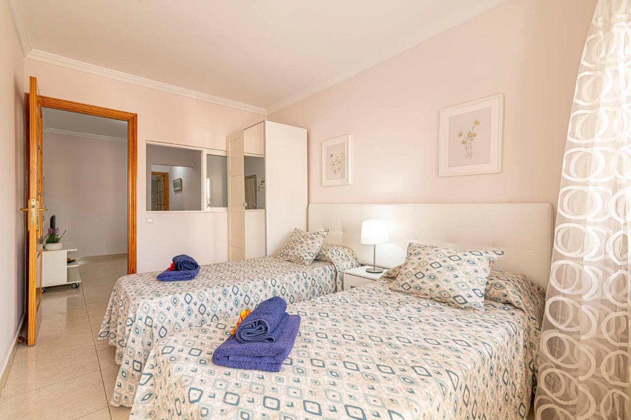 أرونا Apartamentos En El Centro De Los Cristianos المظهر الخارجي الصورة