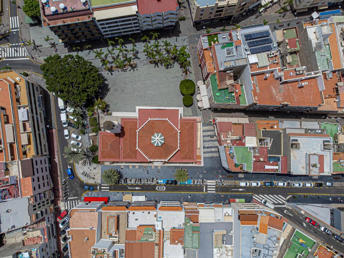 أرونا Apartamentos En El Centro De Los Cristianos المظهر الخارجي الصورة