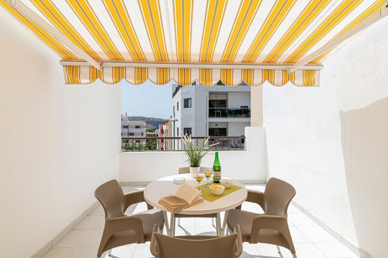 أرونا Apartamentos En El Centro De Los Cristianos المظهر الخارجي الصورة