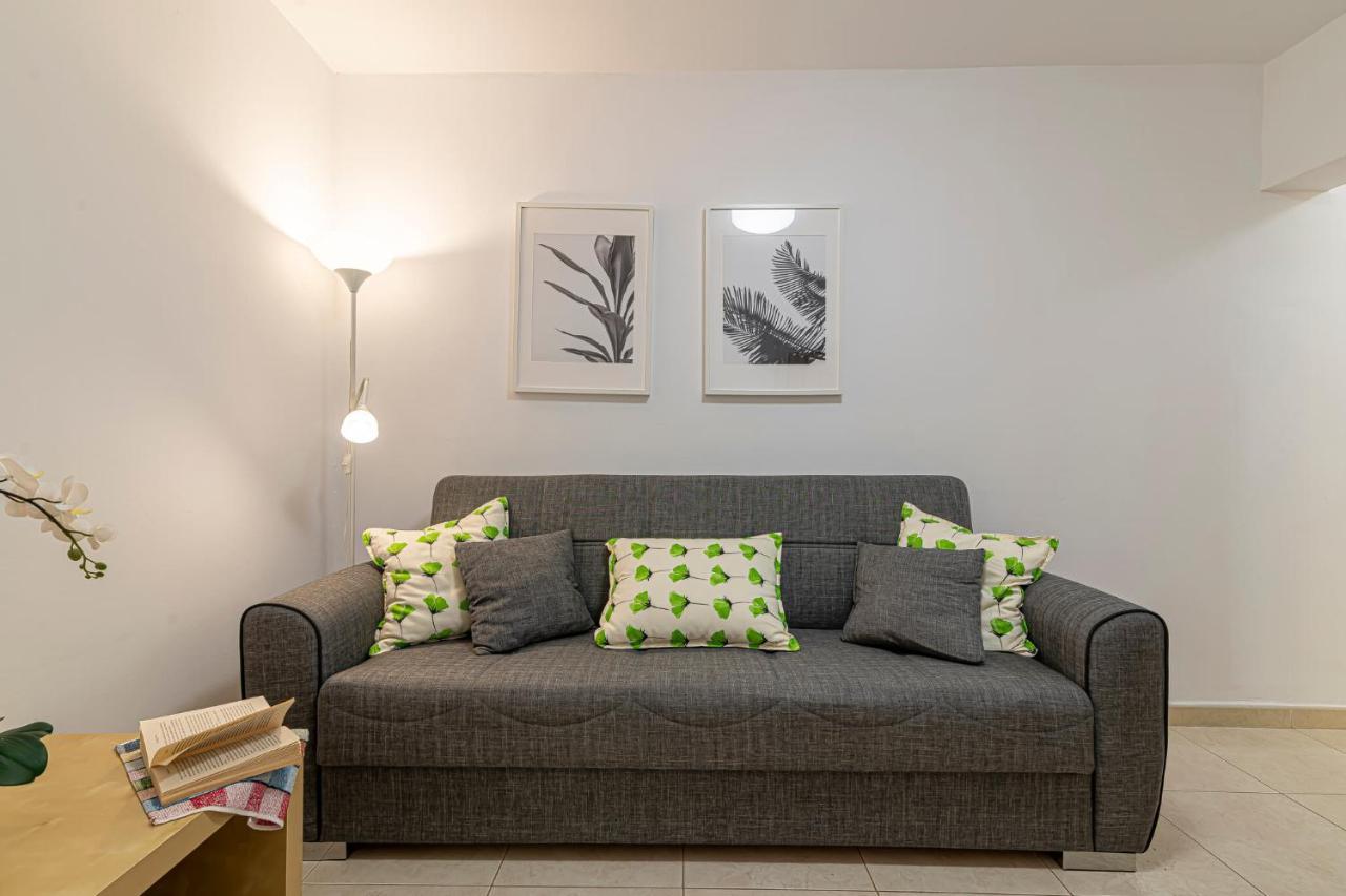 أرونا Apartamentos En El Centro De Los Cristianos المظهر الخارجي الصورة