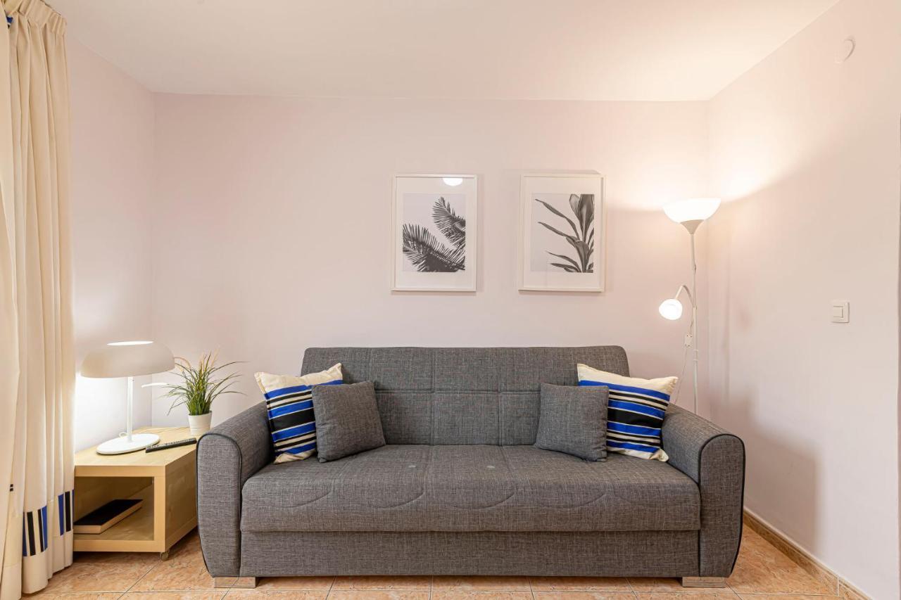 أرونا Apartamentos En El Centro De Los Cristianos المظهر الخارجي الصورة