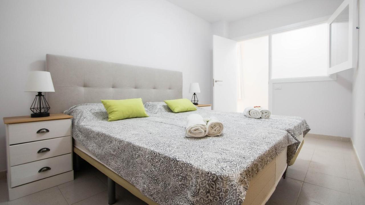 أرونا Apartamentos En El Centro De Los Cristianos المظهر الخارجي الصورة